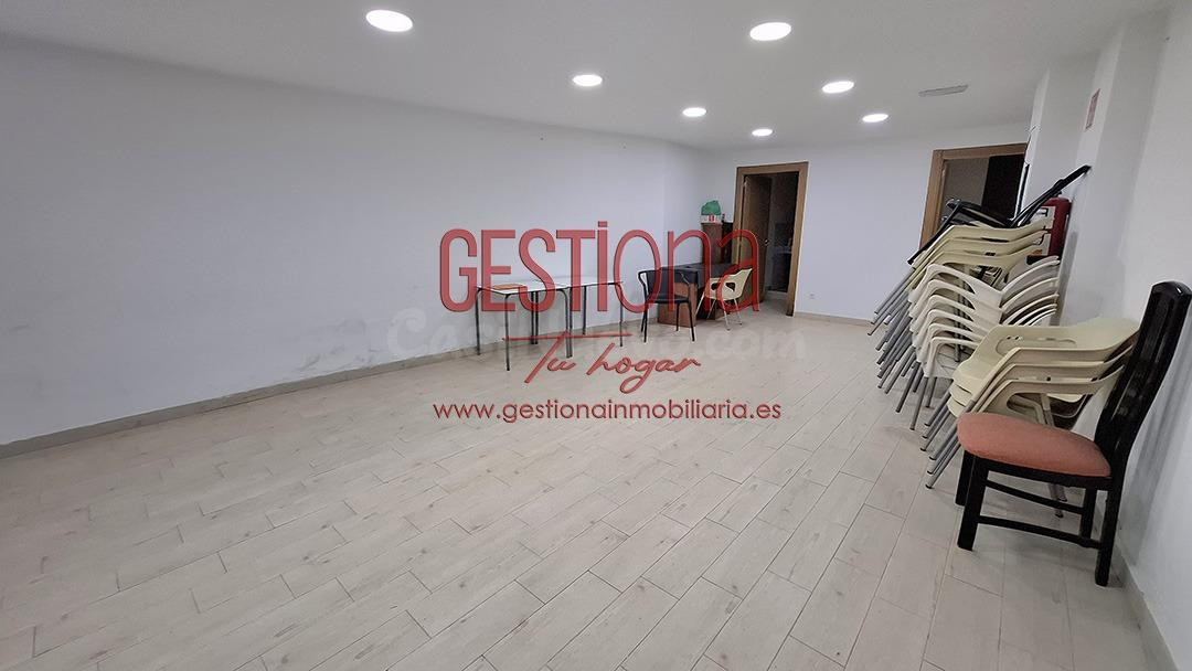 LOCAL COMERCIAL CON POSIBILIDAD DE REALIZAR VIVIENDA. RENEDO - foto 3