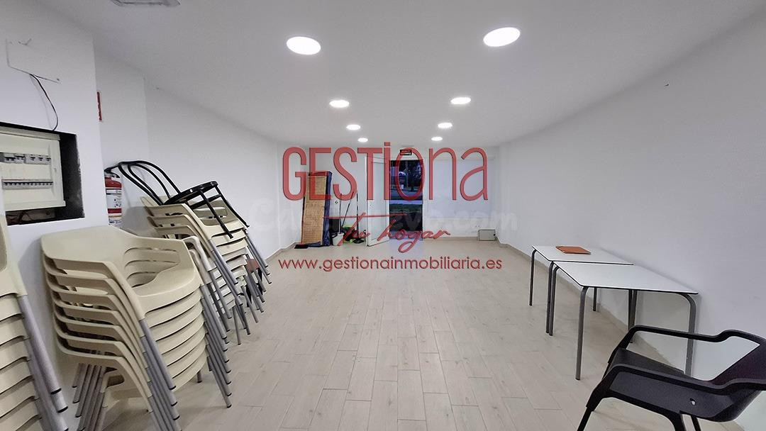 LOCAL COMERCIAL CON POSIBILIDAD DE REALIZAR VIVIENDA. RENEDO - foto 4