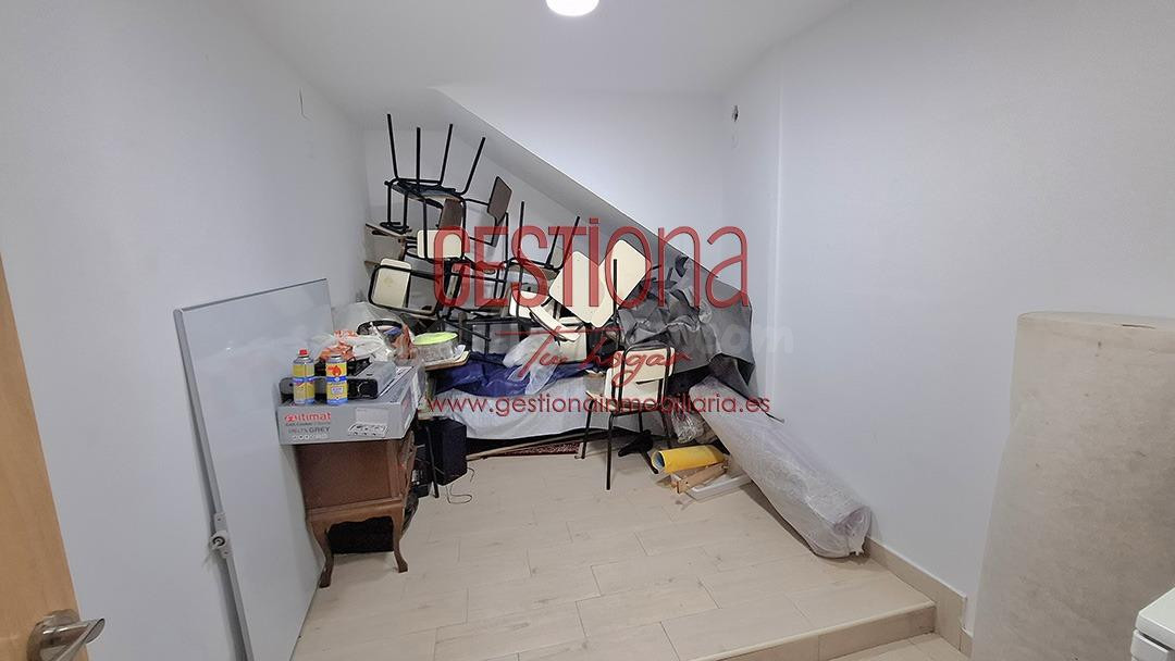 LOCAL COMERCIAL CON POSIBILIDAD DE REALIZAR VIVIENDA. RENEDO - foto 5
