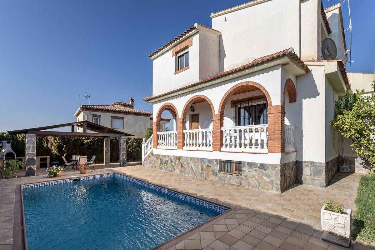 FANTASTICA CASA EN GOJAR - foto 4