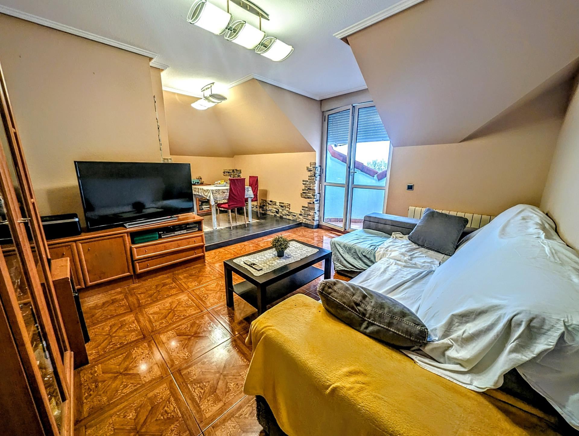 AMPLISIMA VIVIENDA DE 2 habitaciones, CERCA DE LA PLAYA DE R - foto 2
