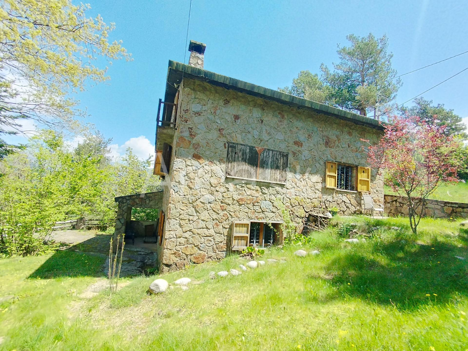 Xalet exclusivo con vistas panorámicas en Campelles (Girona)