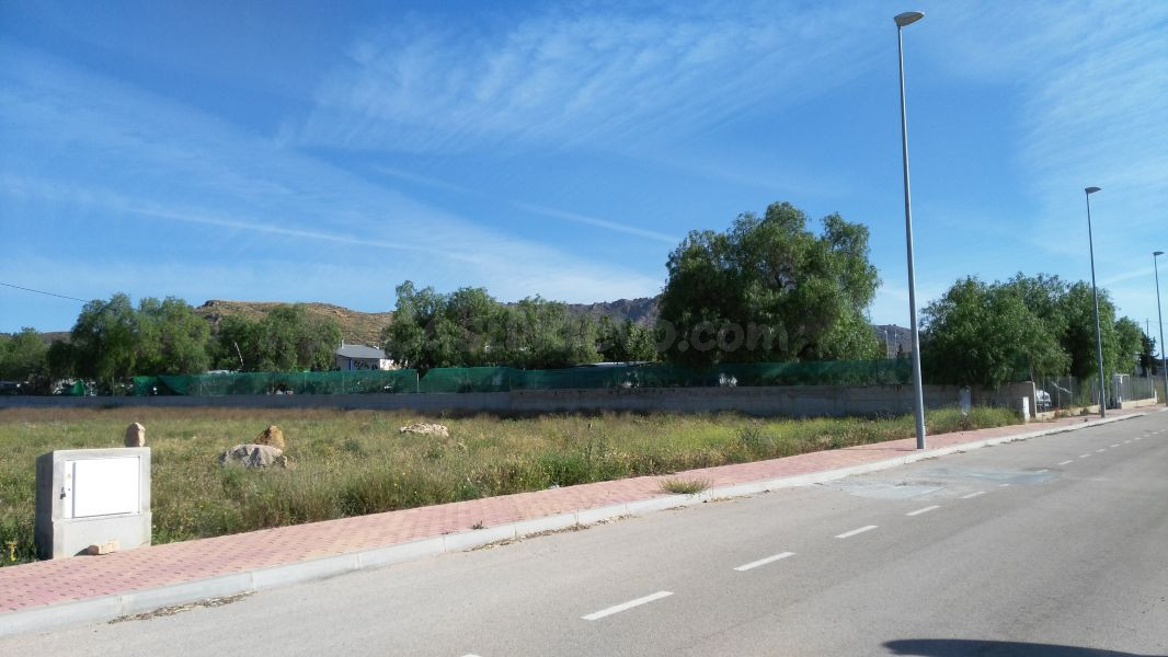 Terreno industrial 5500m² en venta - Calasparra - foto 4