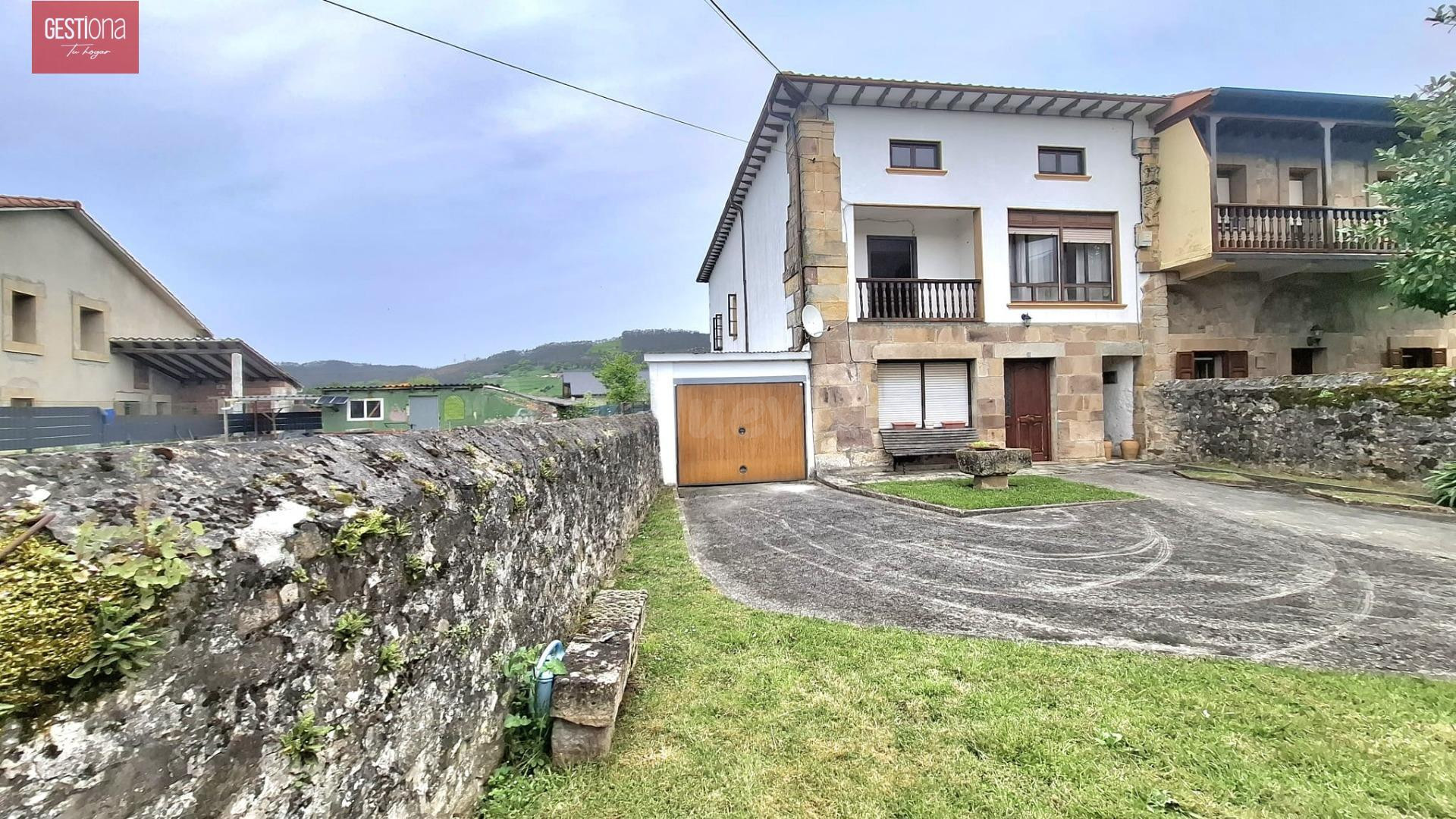 CASA PARAEADA CON JARDIN. ARGOMILLA - foto 3