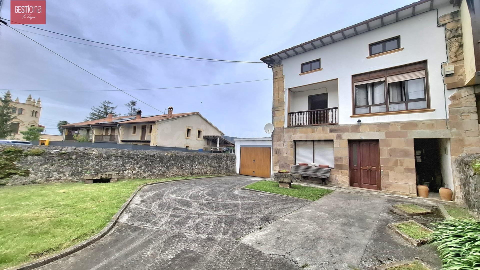 CASA PARAEADA CON JARDIN. ARGOMILLA - foto 4