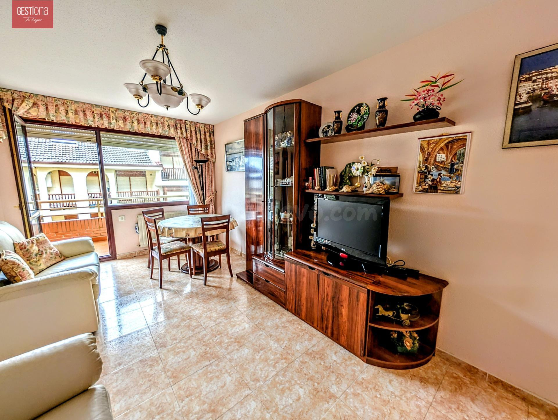 APARTAMENTO CON AMPLIA TERRAZA, A300M DE LA PLAYA DE RIS. NO - foto 5