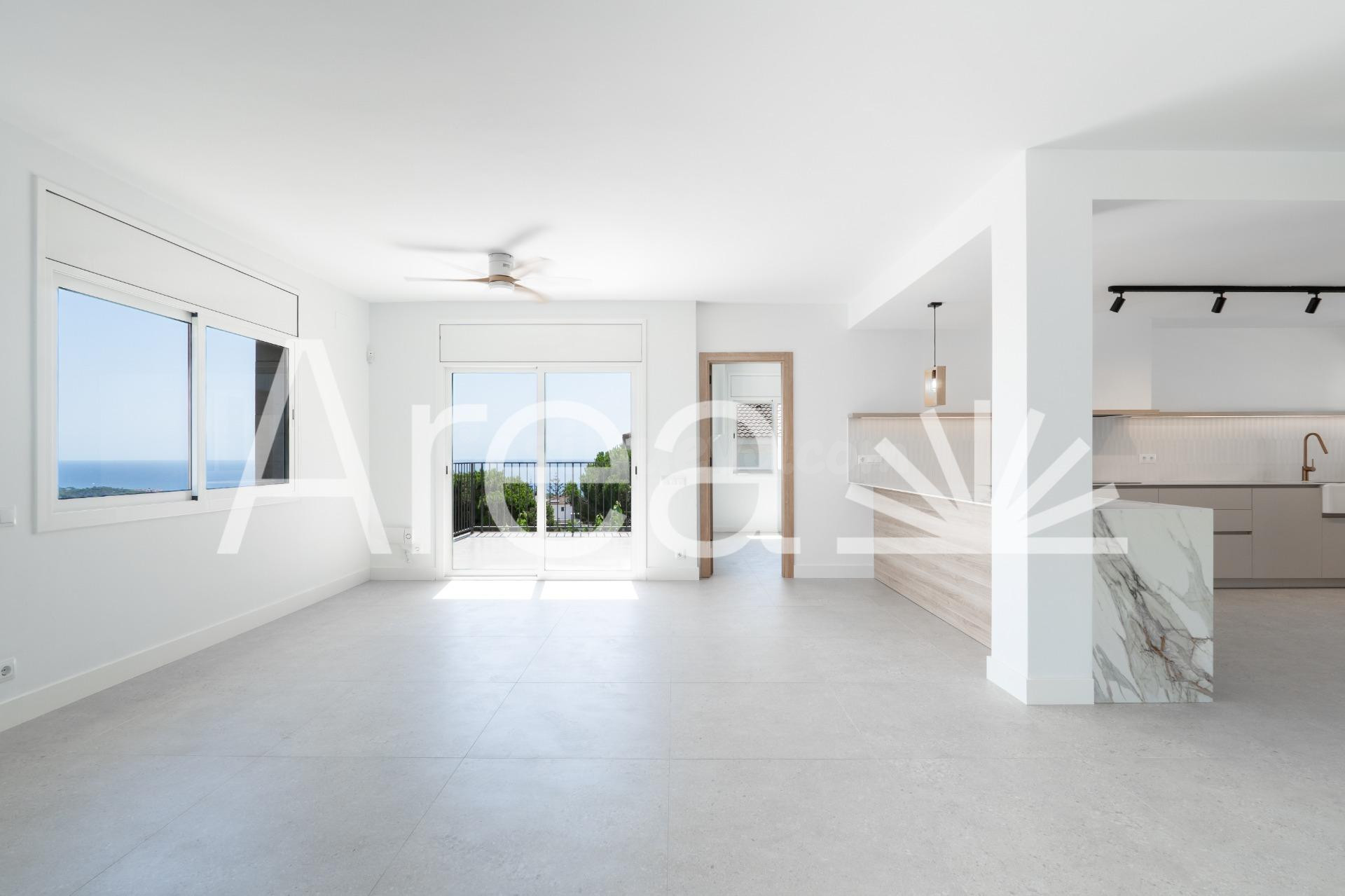 Exclusivo chatet con piscina y vistas al mar en Vistamar - foto 4
