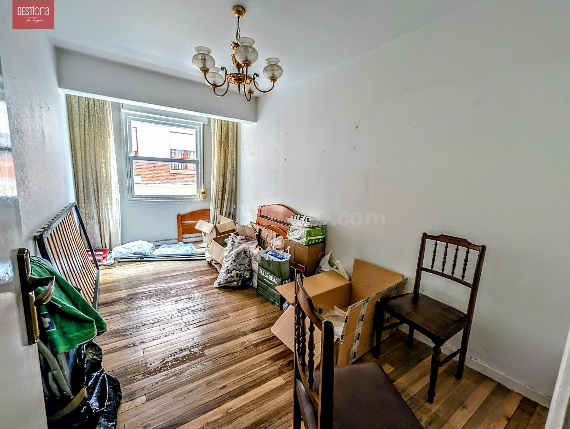 AMPLIA VIVIENDA A REFORMAR EN EL CENTRO DE SANTOÑA - foto 5