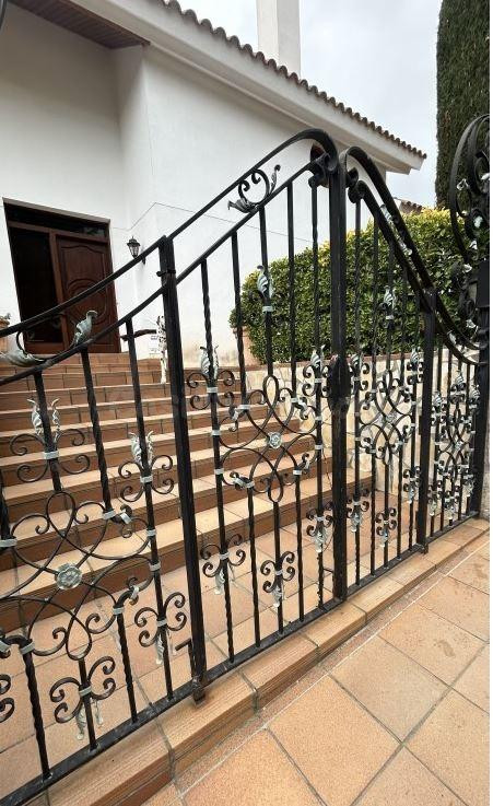 Vivienda a la venta en Argentona --Inmueble sin posesión-- - foto 2