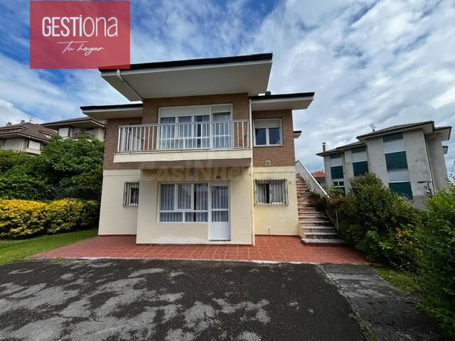 EXCLUSIVA VIVIENDA JUNTO AL MAR - foto 2