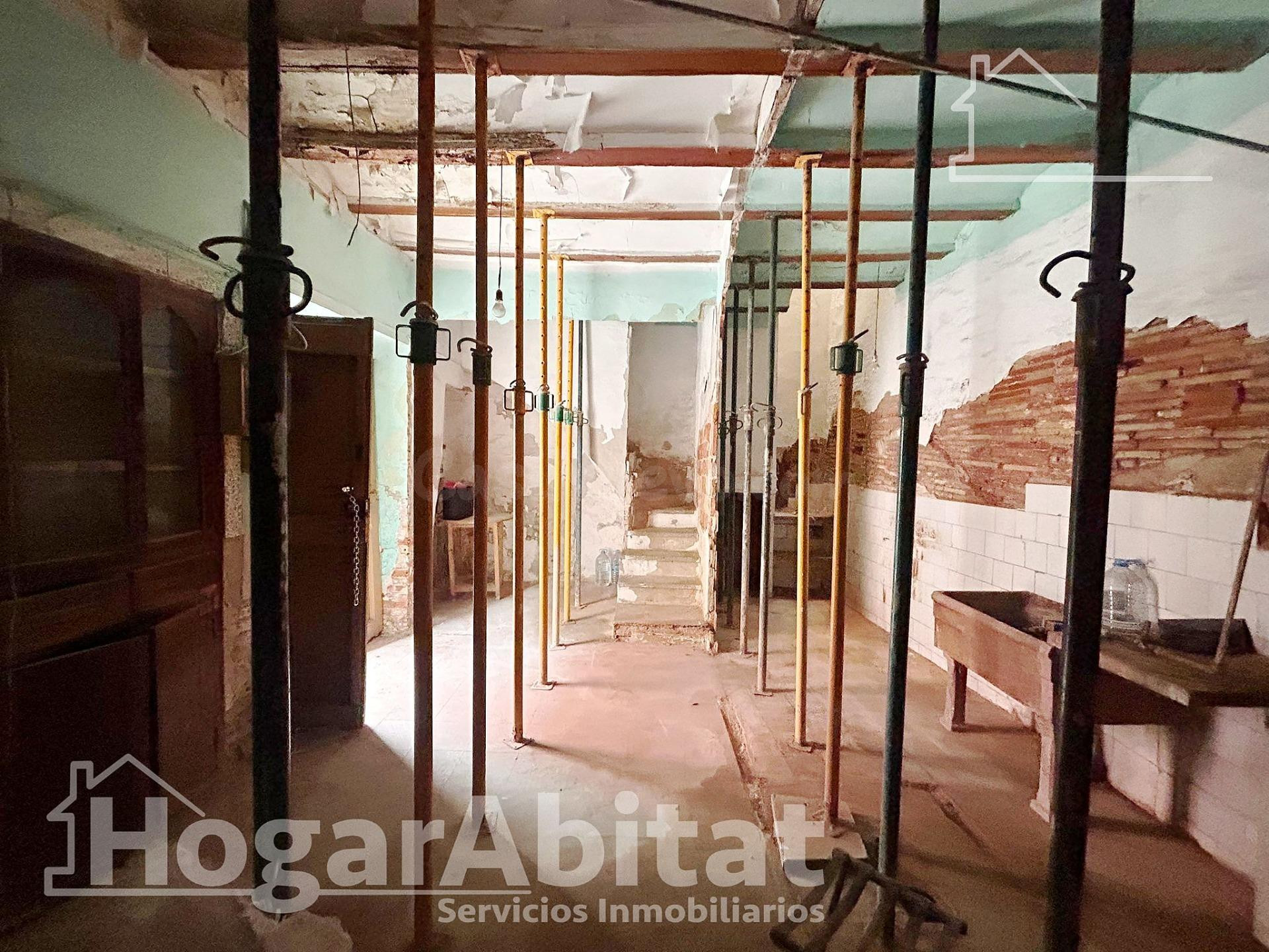 ¡HAZLA A TU GUSTO! CASA ECONÓMICA Y LUMINOSA DE DOS ALTURAS 