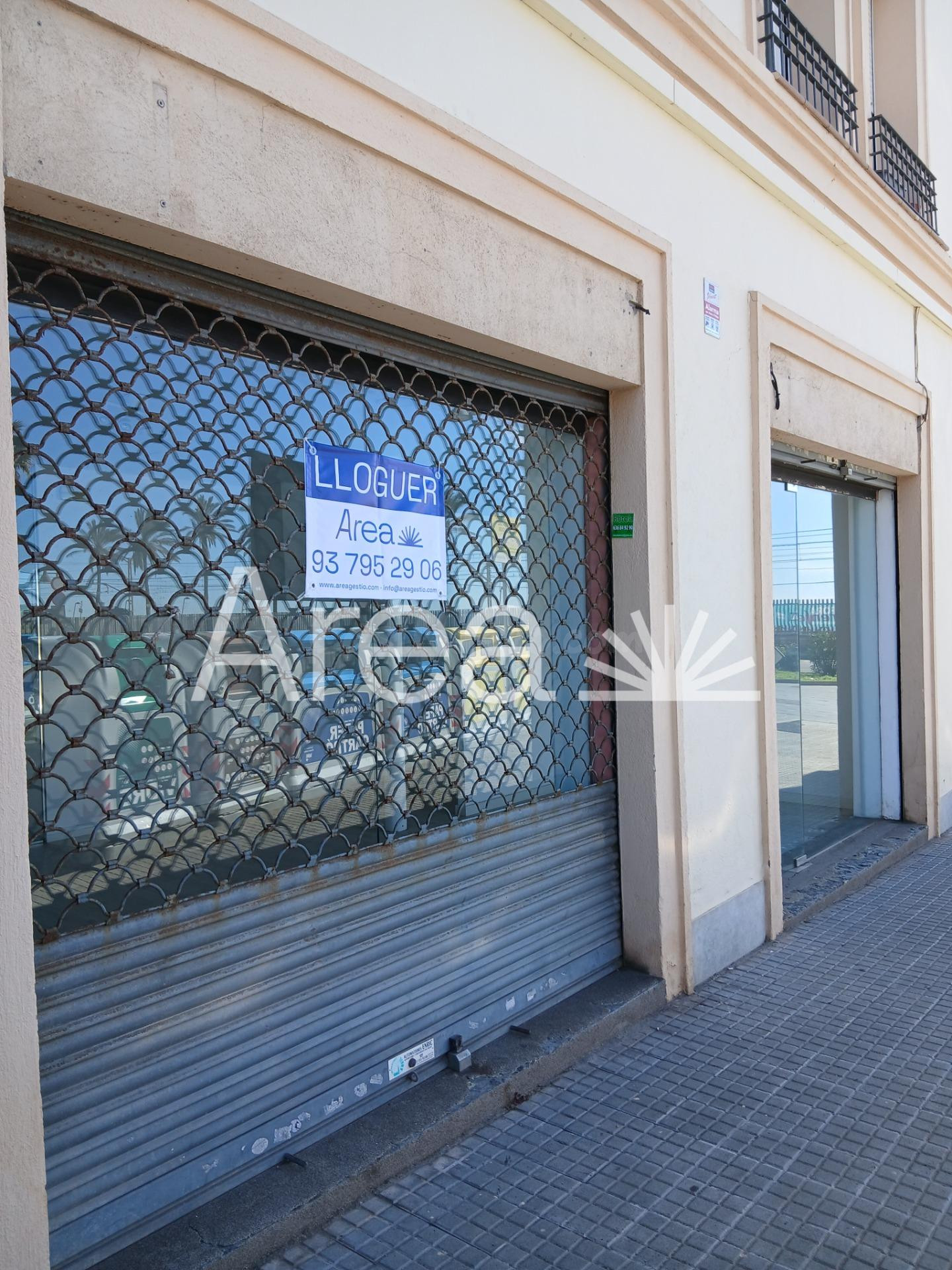 Local Comercial en Primera Línea de Playa - Vilassar de Mar