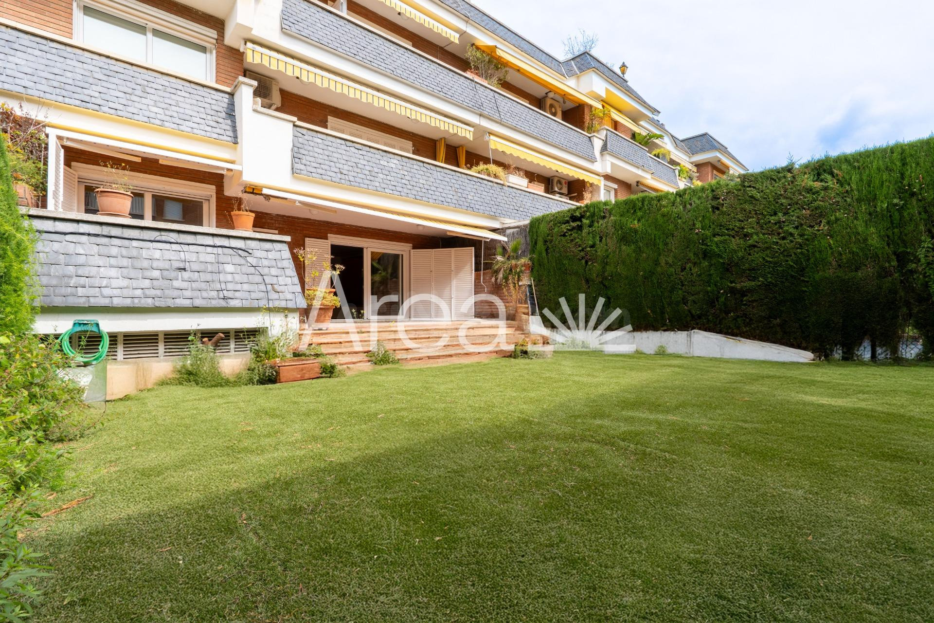 PISO CON TERRAZA- JARDÍN PARTICULAR, 2 PK +T (  PISCINAS/ZON - foto 3