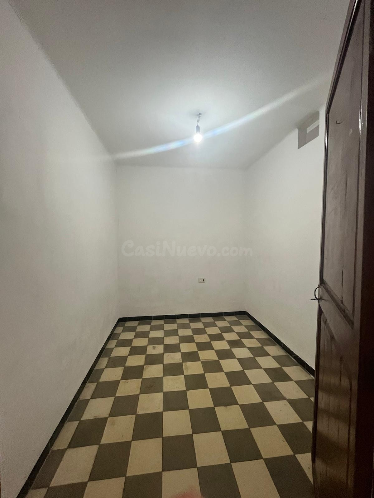 SE VENDE PLANTA BAJA TECHO LIBRE Y GRAN POTENCIAL DE EDIFICA - foto 4