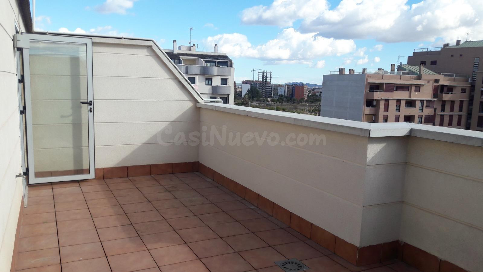 ¡Tu Sueño en las Alturas! Ático Dúplex de Ensueño en Juan Ca - foto 2