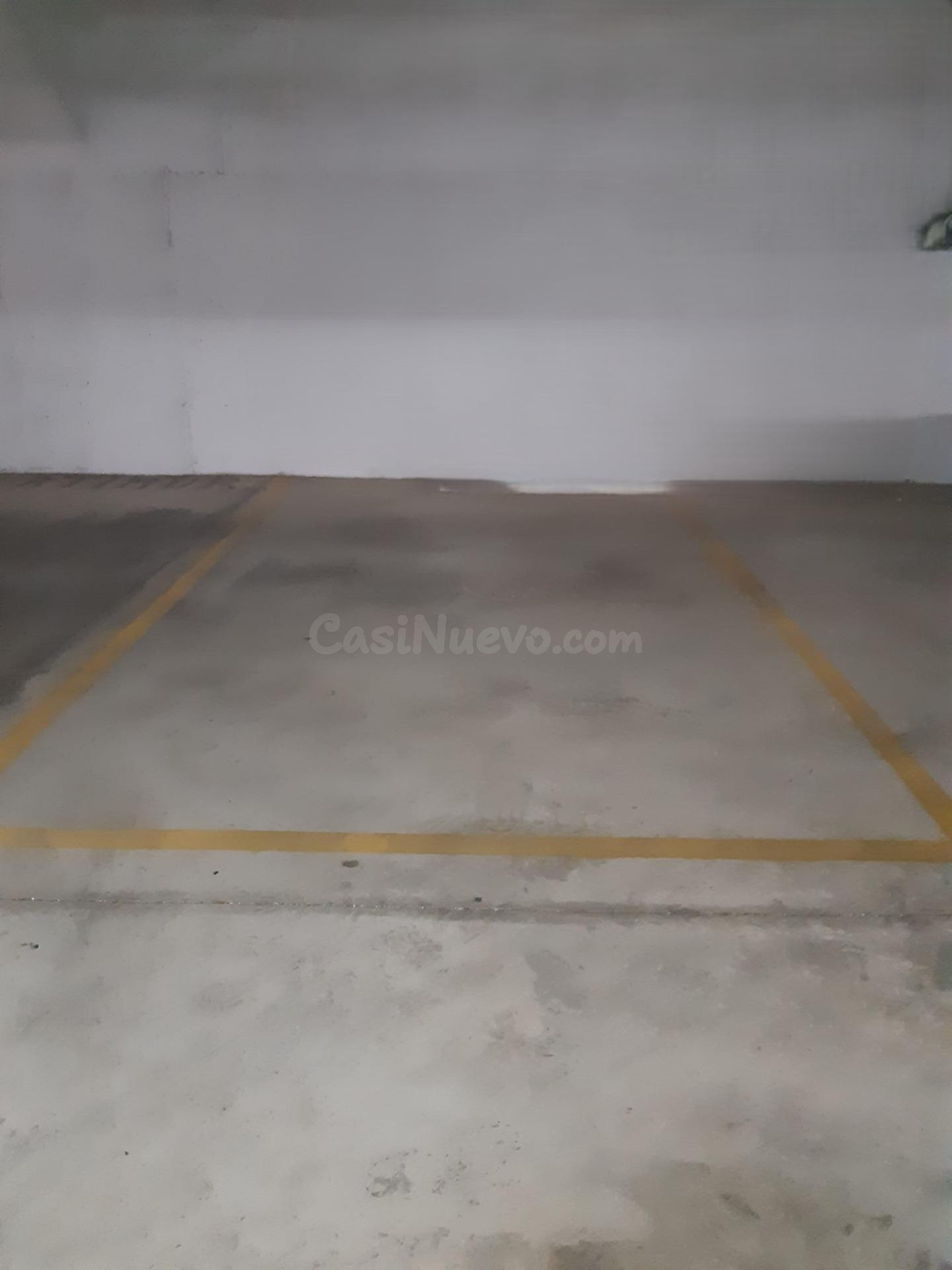 Alquiler de dos plazas de garaje de 15,37 m2 cada una, ubica