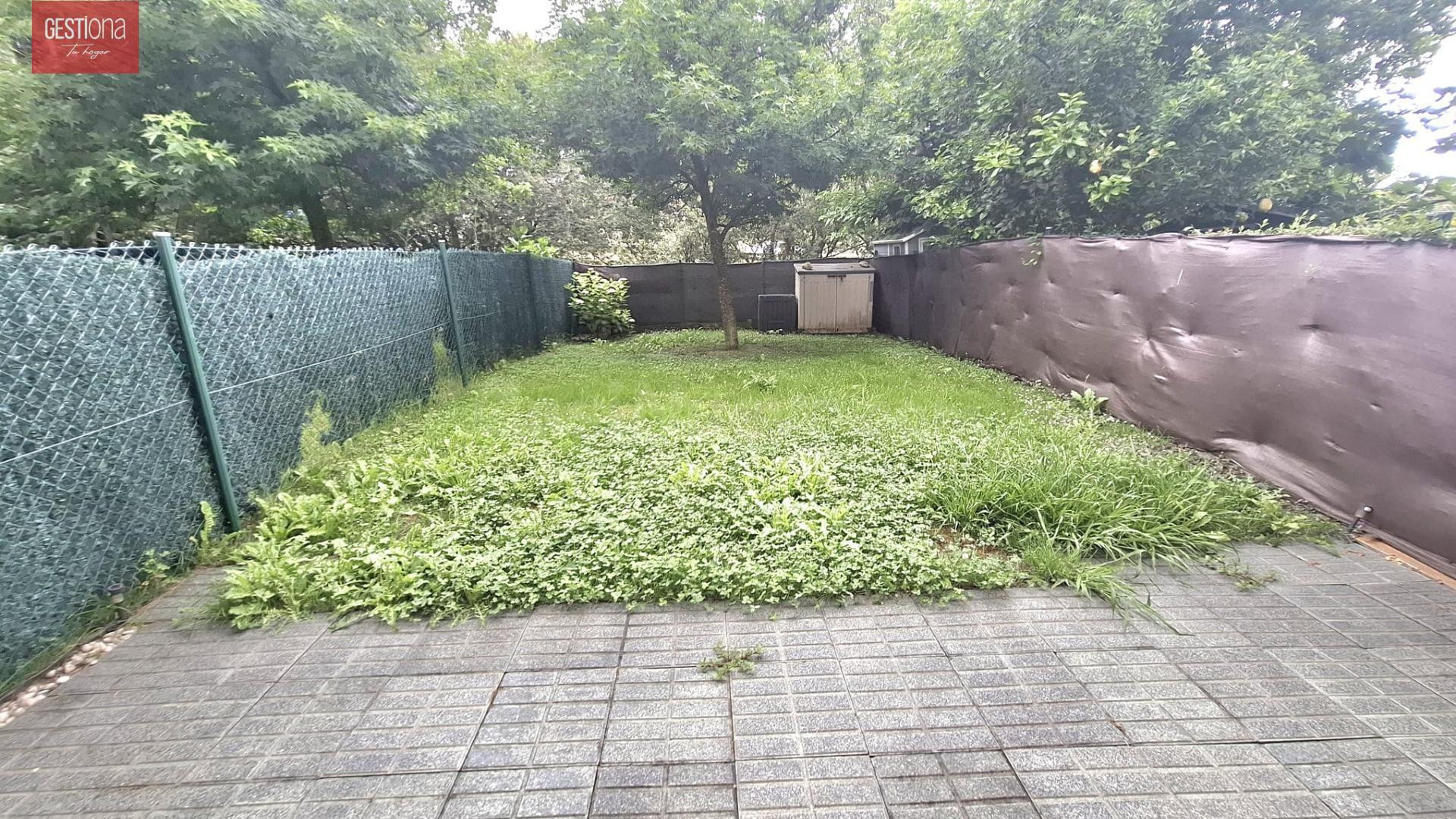 Amplio Bajo con Jardín en Boo de Piélagos. - foto 2