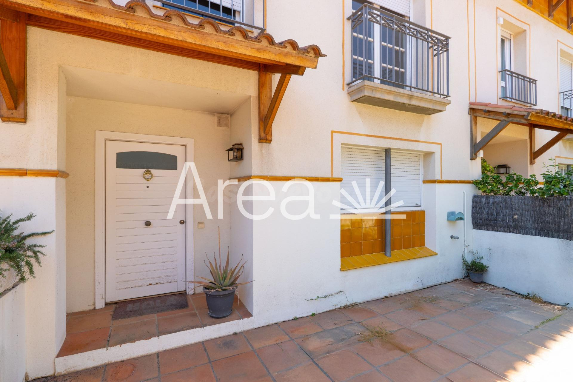 Bonita casa adosada en la mejor zona de Llavaneres Playa - foto 4