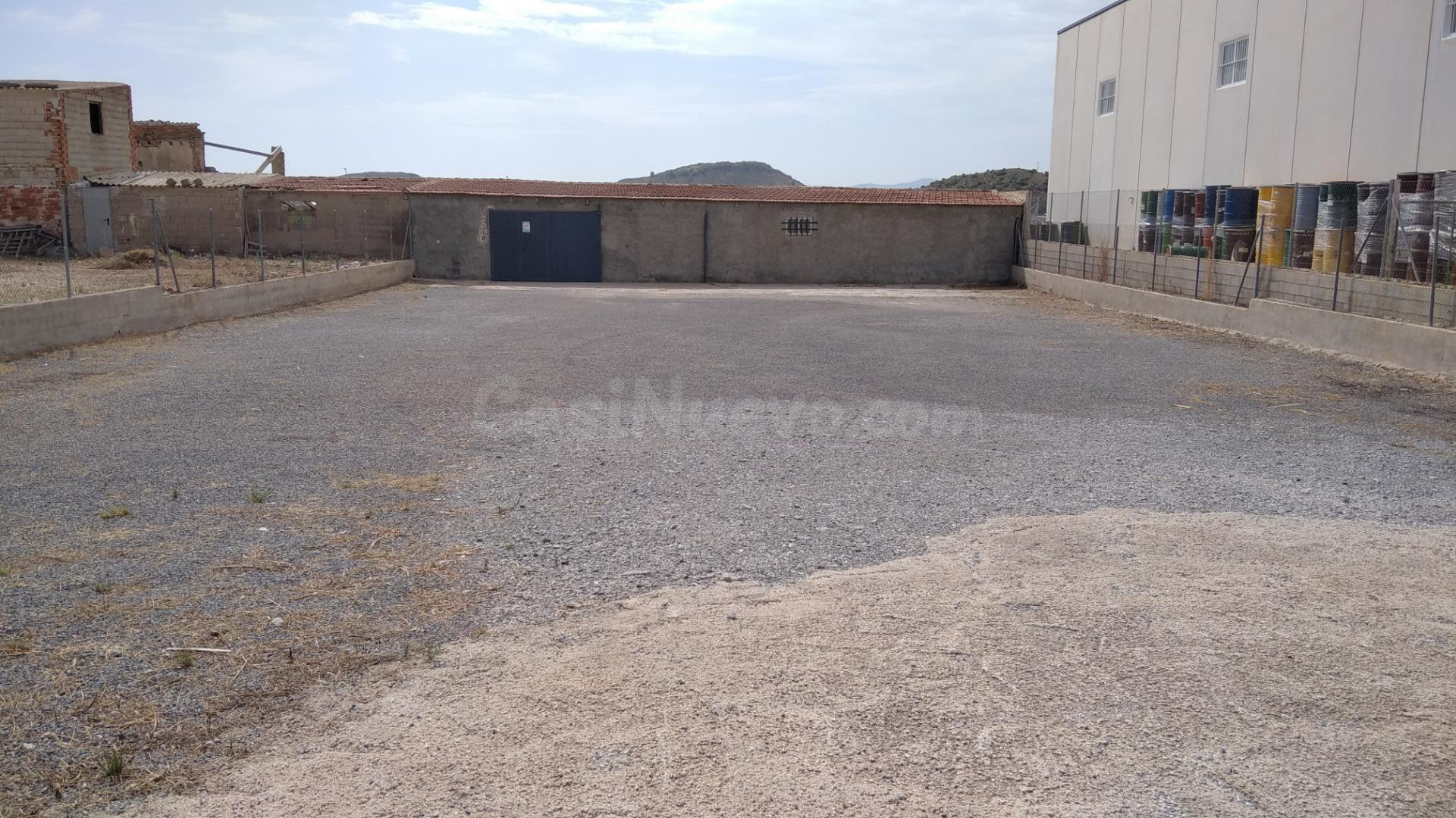 Nave industrial en venta - Calasparra