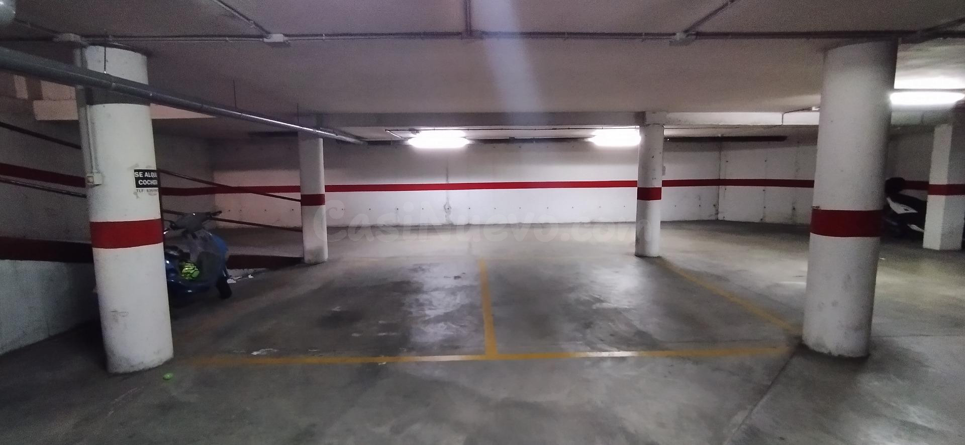 Garaje en alquiler - Barrio la caverina - foto 2