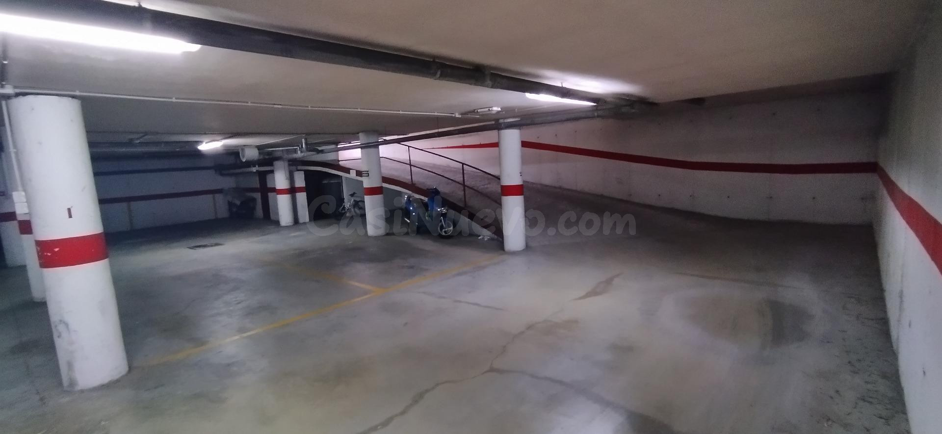 Garaje en alquiler - Barrio la caverina - foto 3