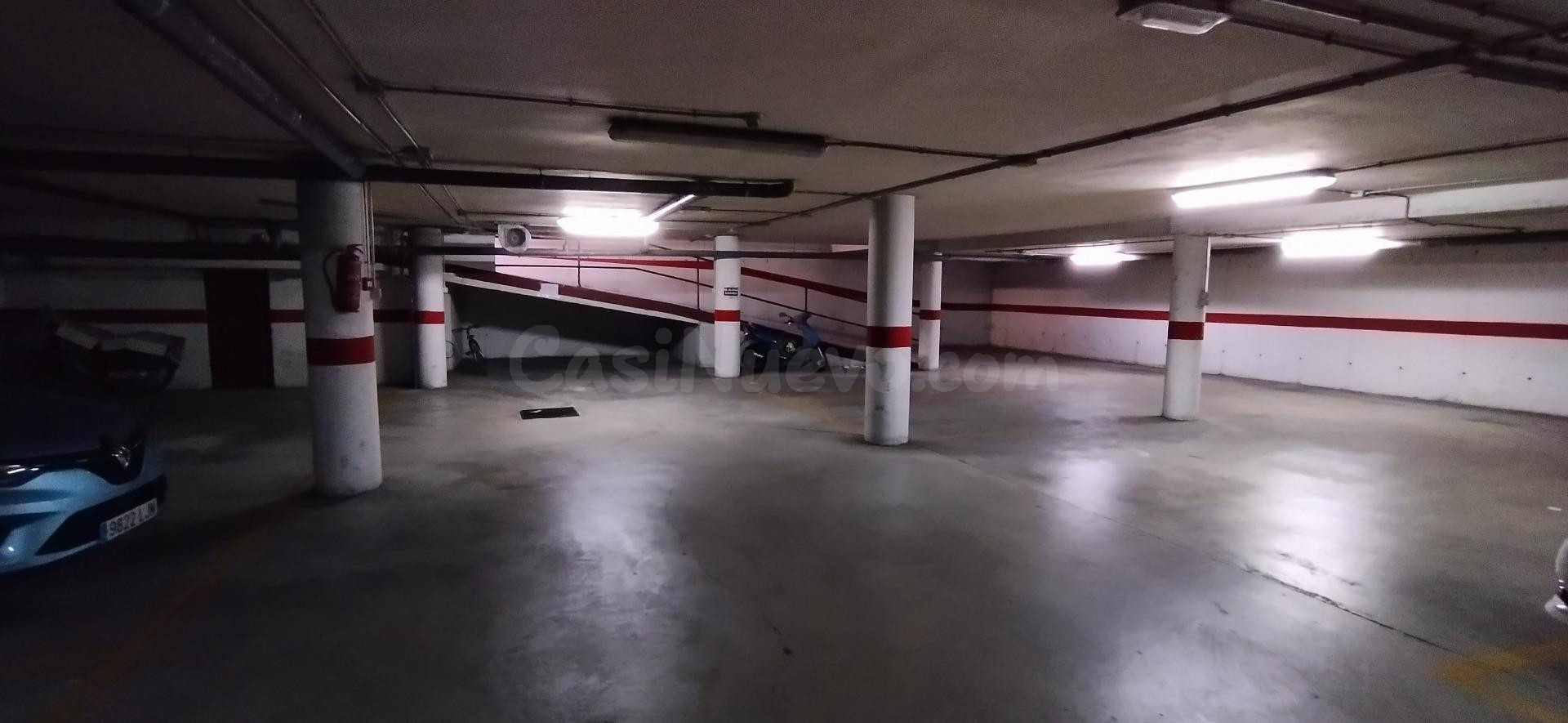 Garaje en alquiler - Barrio la caverina - foto 5