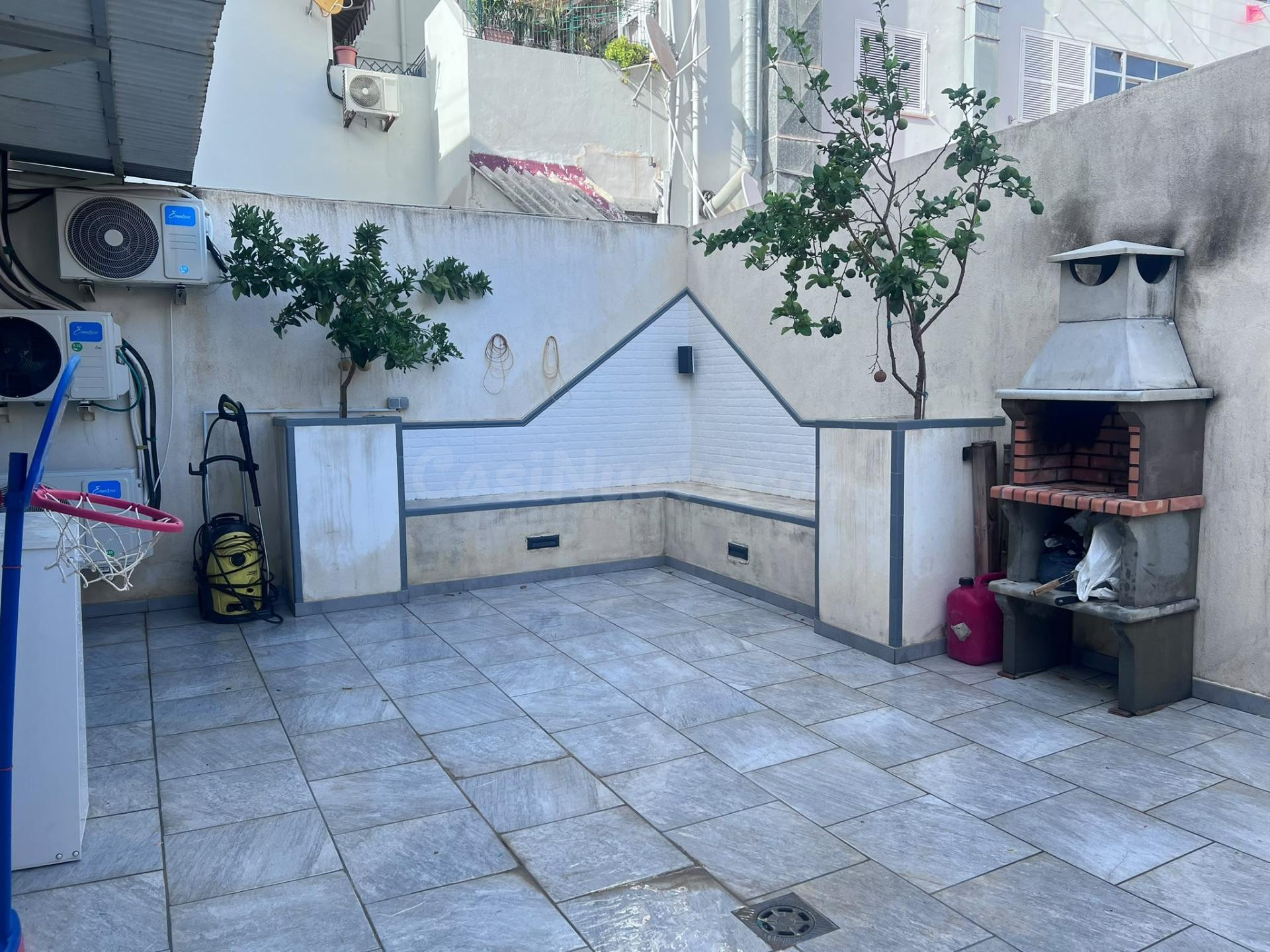 SE VENDE PLANTA BAJA EN EL COLL D´EN RABASSA