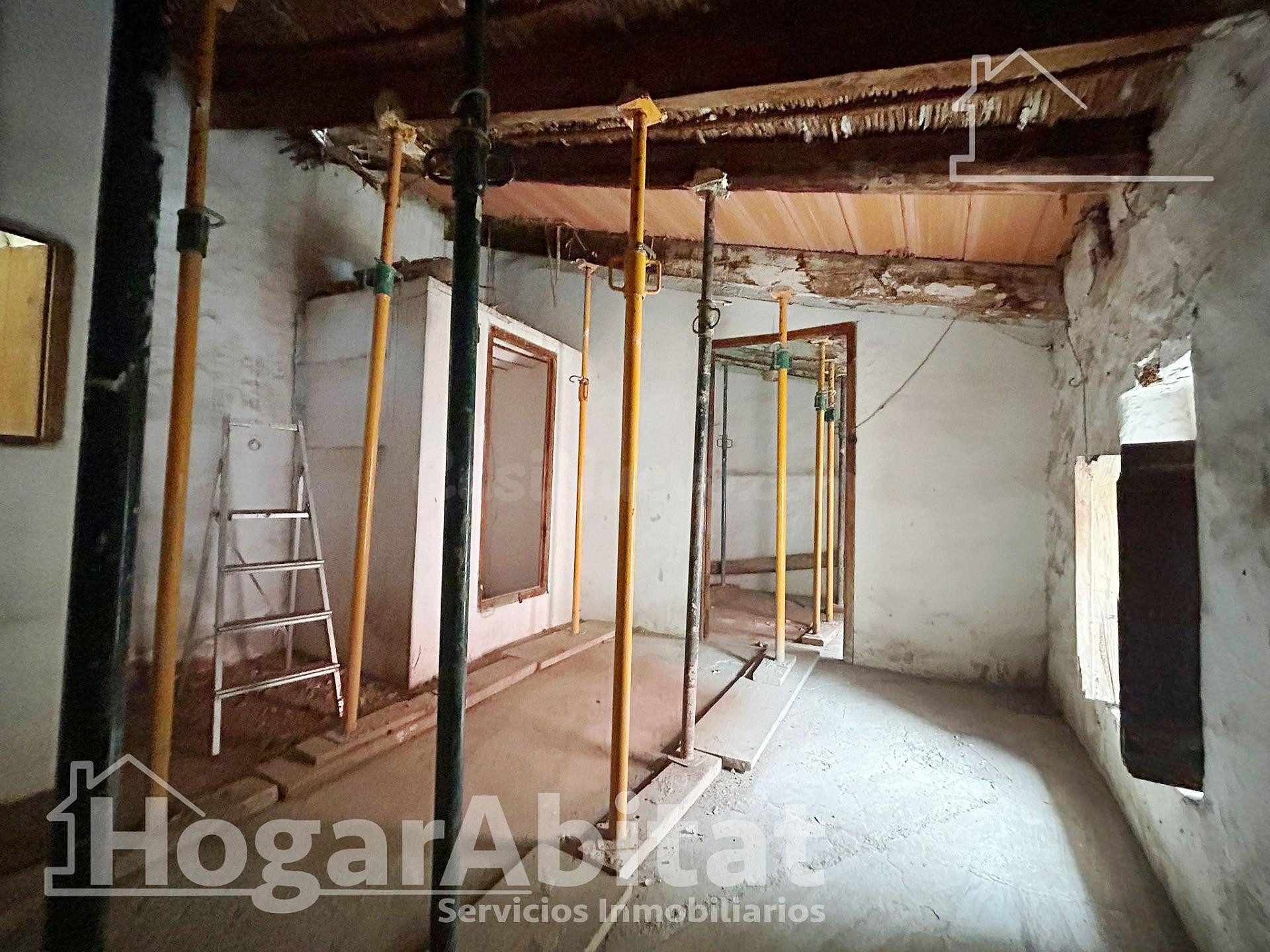 ¡HAZLA A TU GUSTO! CASA ECONÓMICA Y LUMINOSA DE DOS ALTURAS 