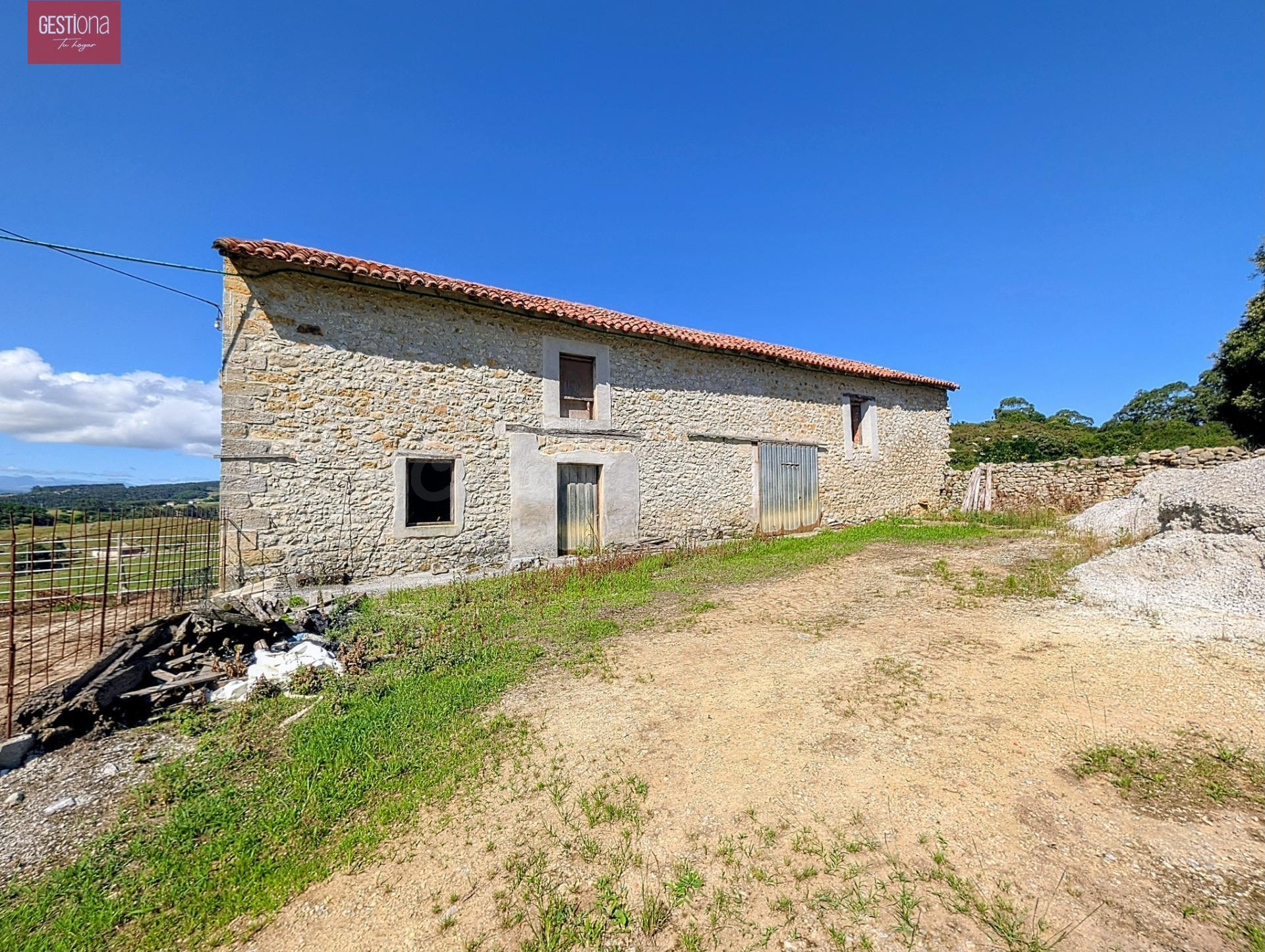 Majestuosa Casa de Piedra en Santillana del Mar - foto 2