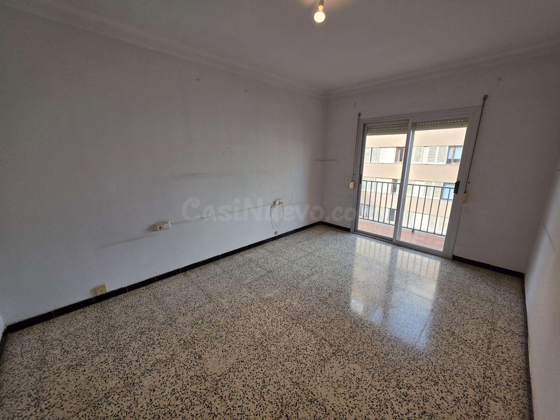 PISO con MUCHAS POSIBILIDADES en PLENO CENTRO a 5 minutos ca - foto 4
