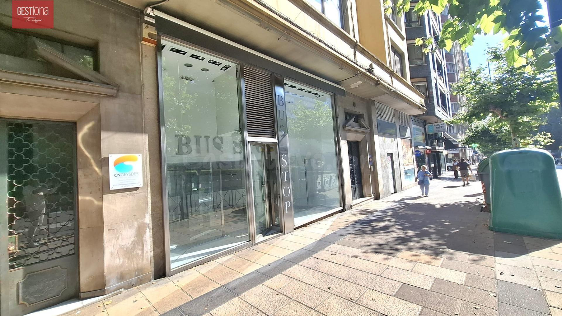 Local Comercial en el Corazón de Santander. San Fernando - foto 4