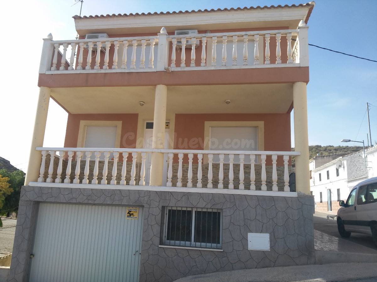Casa 4 habitaciones 151m² en venta - Valentín