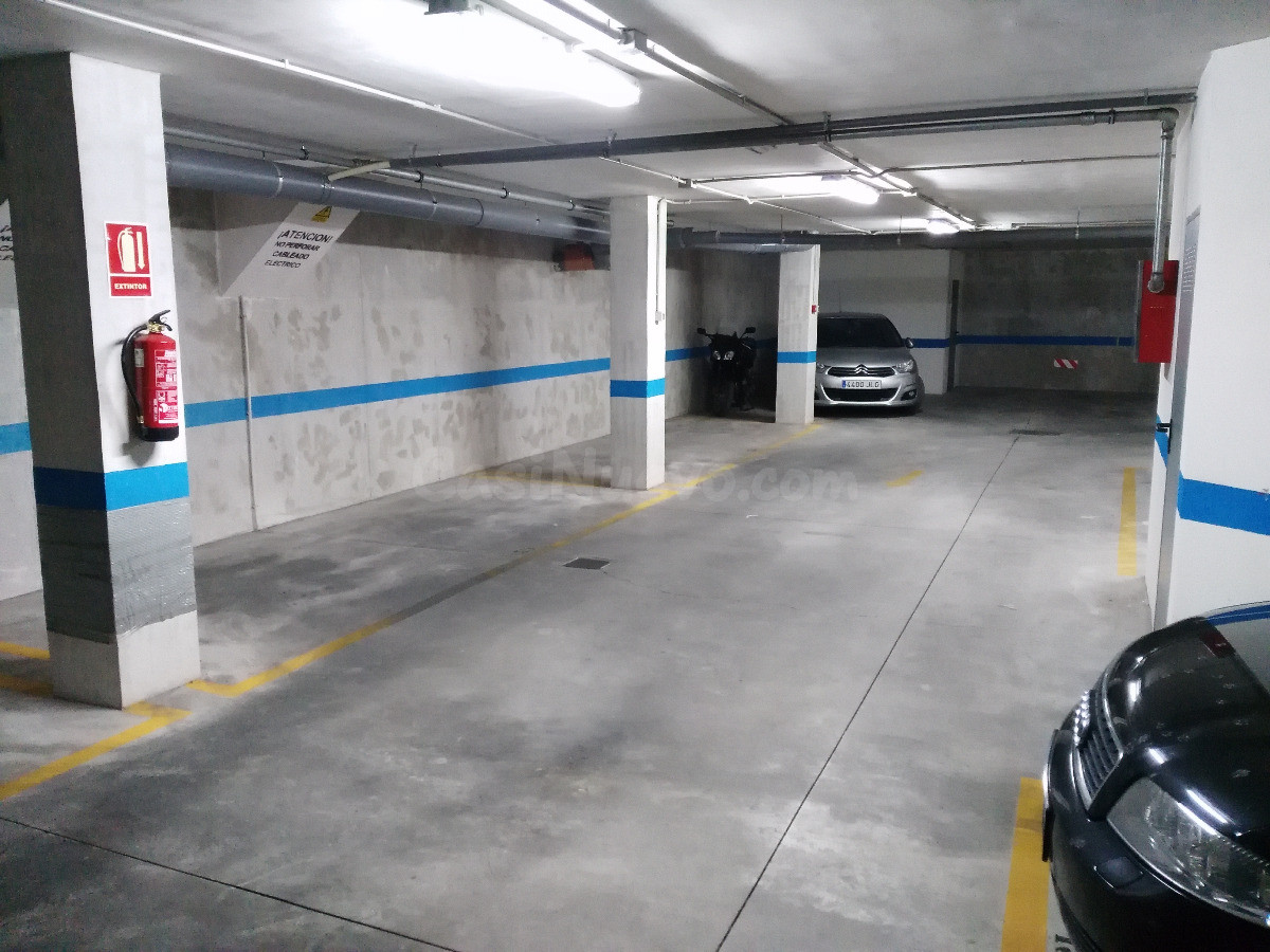 Garaje en alquiler - Barrio de la alegría - foto 3