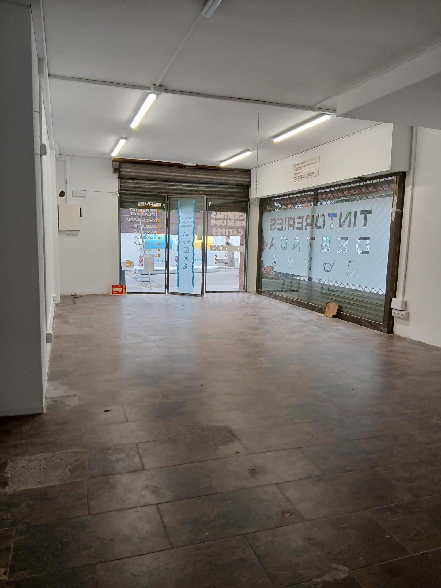 Local comercial esquinero - foto 3