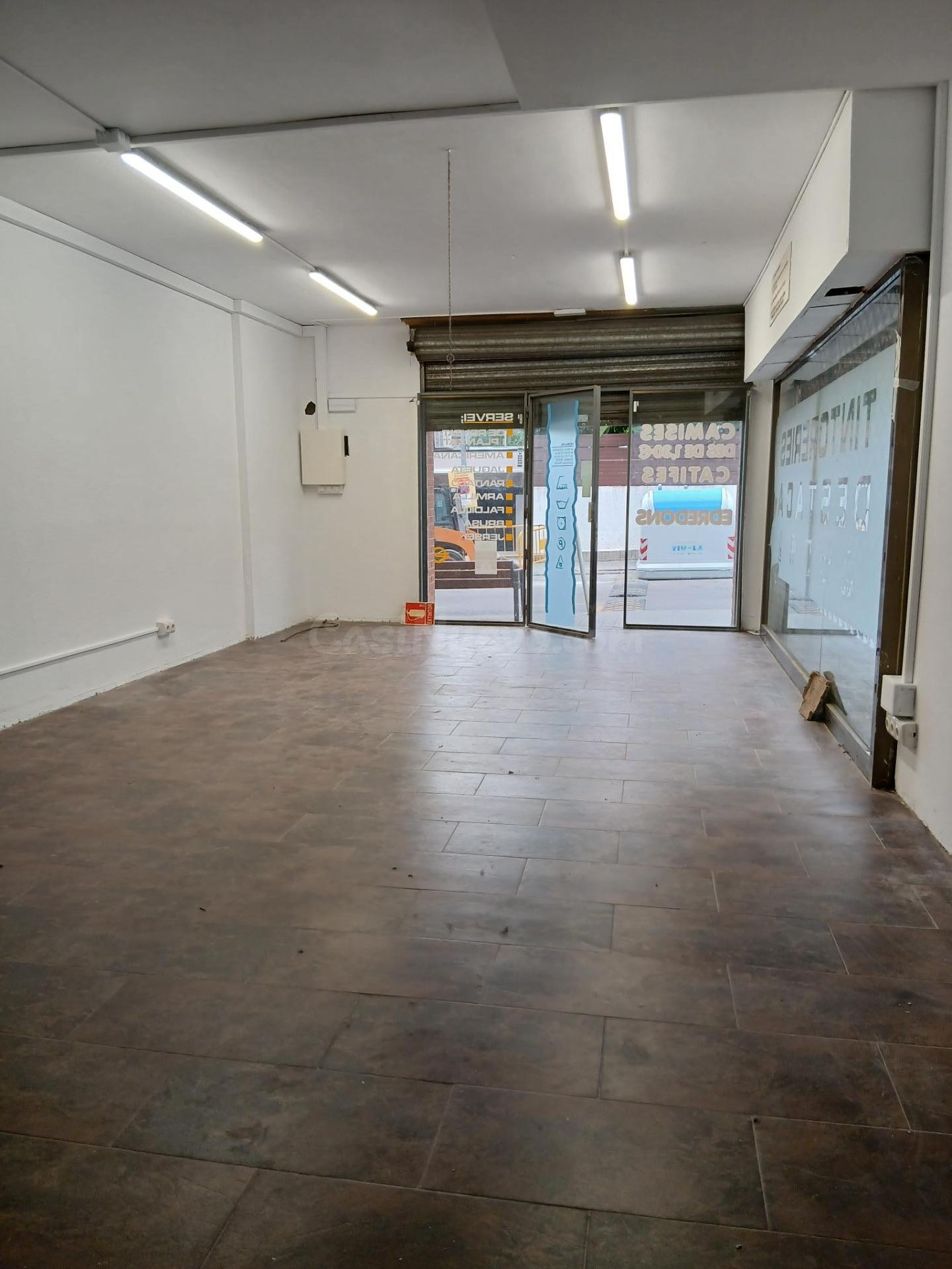 Local comercial esquinero - foto 5