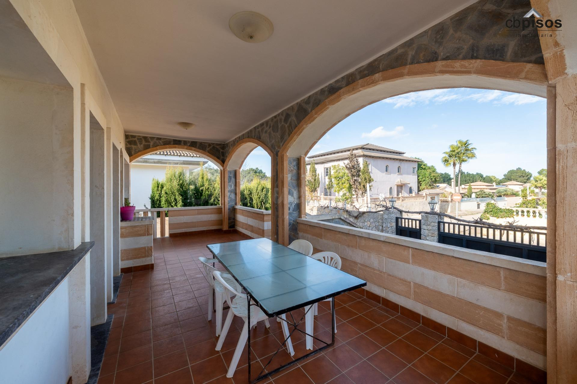 SE VENDE CHALET INDEPENDIENTE A POCOS METROS DEL MAR EN SON  - foto 2