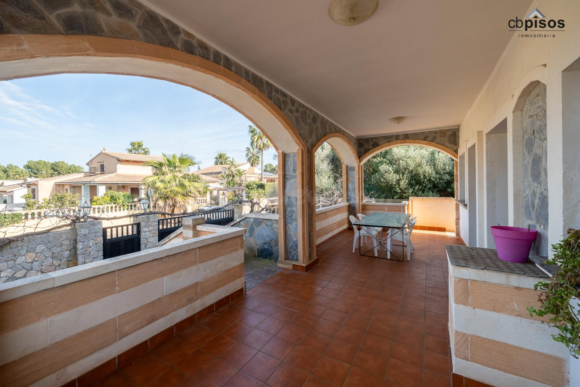 SE VENDE CHALET INDEPENDIENTE A POCOS METROS DEL MAR EN SON  - foto 4