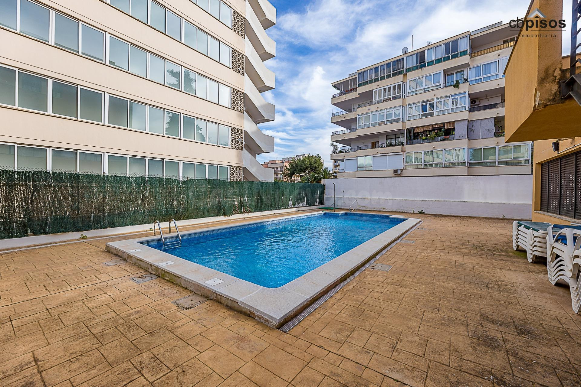 SE VENDE PLANTA BAJA EXCLUSIVA EN SON ARMADAMS CON DOS AMPLI - foto 2