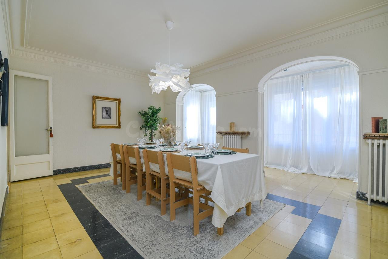 Piso de 7 habitaciones y jardín privado en Manresa - foto 5
