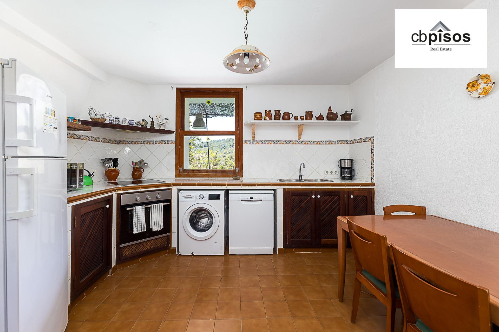 ESPECTACULAR FINCA EN LA SIERRA DE TRAMUNTANA CON DOS CASAS  - foto 4