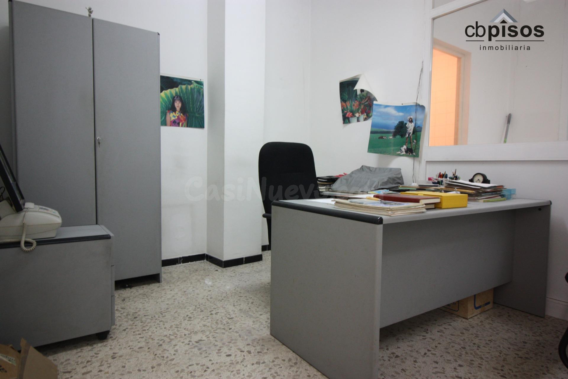 SE VENDE LOCAL ZONA AVENIDAS, PALMA.