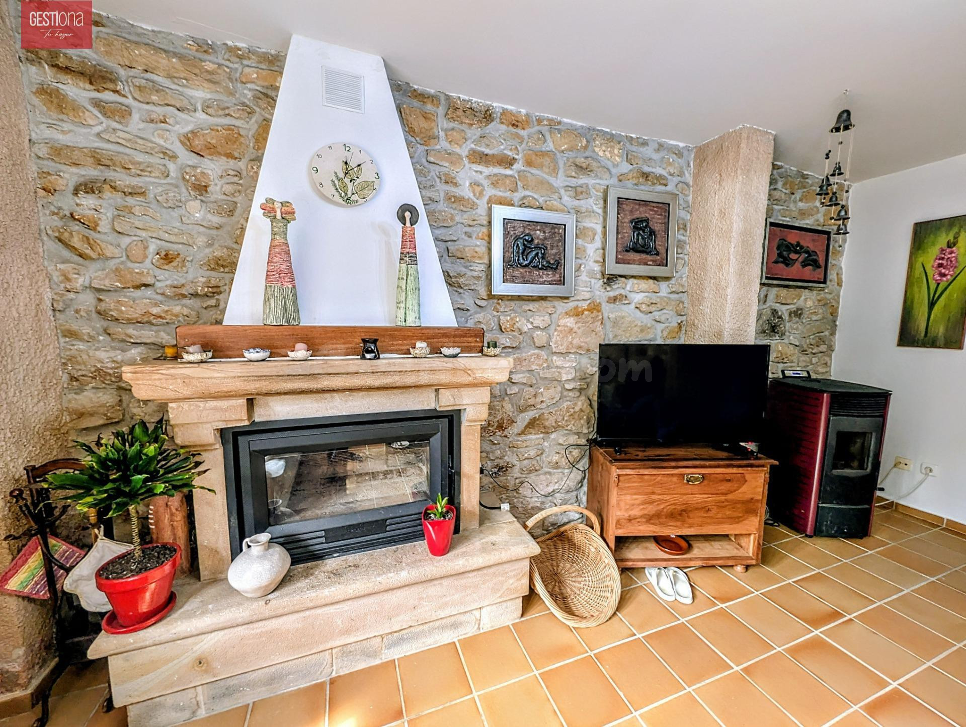 Casa de Estilo Montañés en Escalante a Solo 9 km del Mar. - foto 5