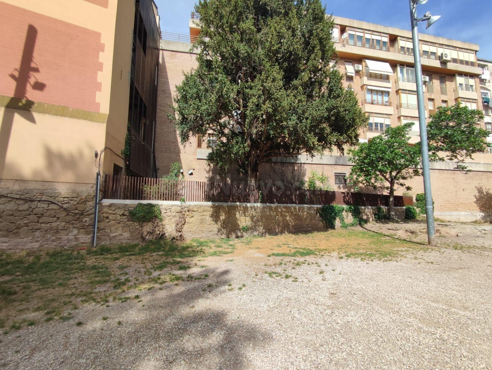 Local en edificio emblemático con gran potencial - foto 3