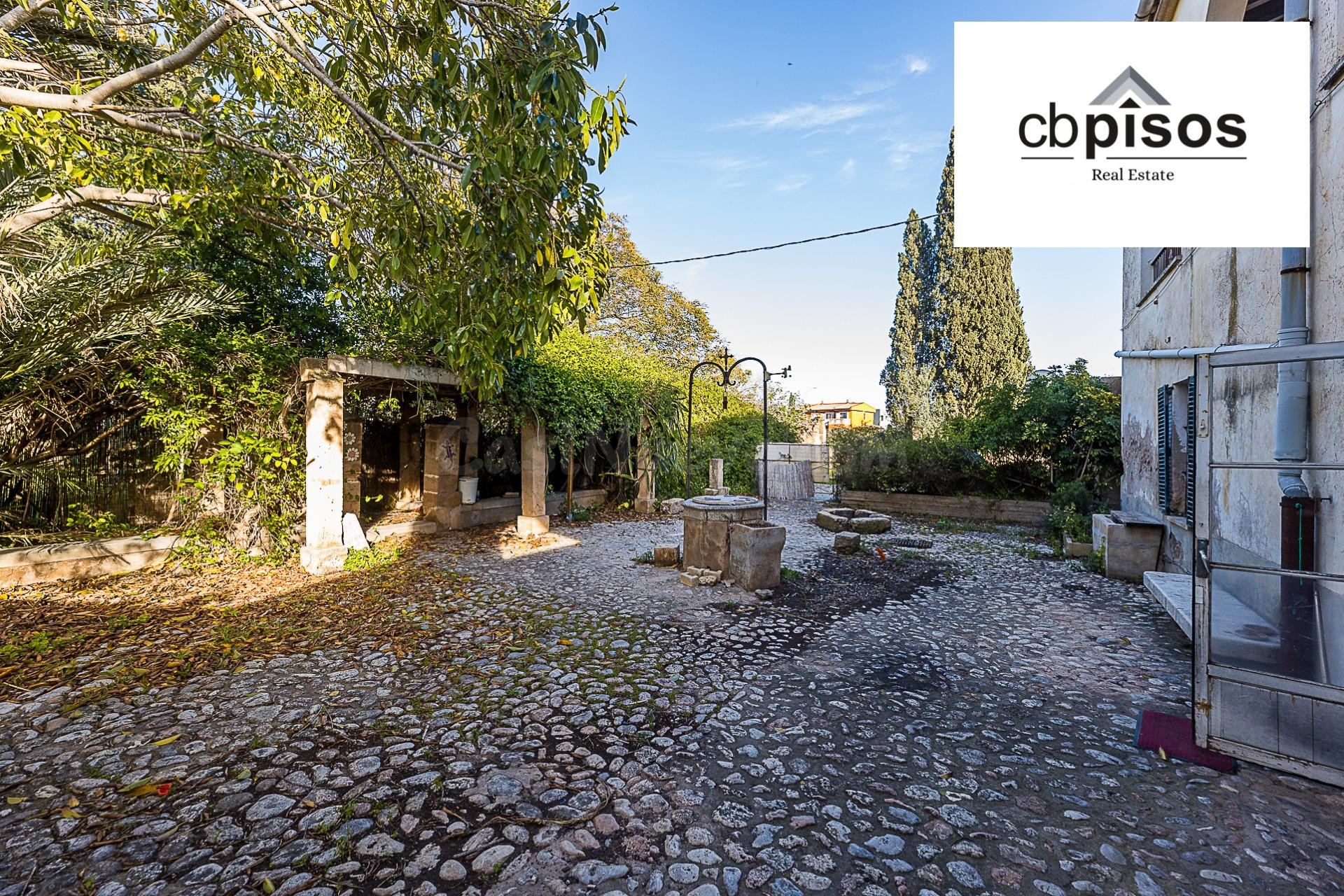 EN VENTA MASÍA CON AMPLIO TERRENO EN MARRATXÍ