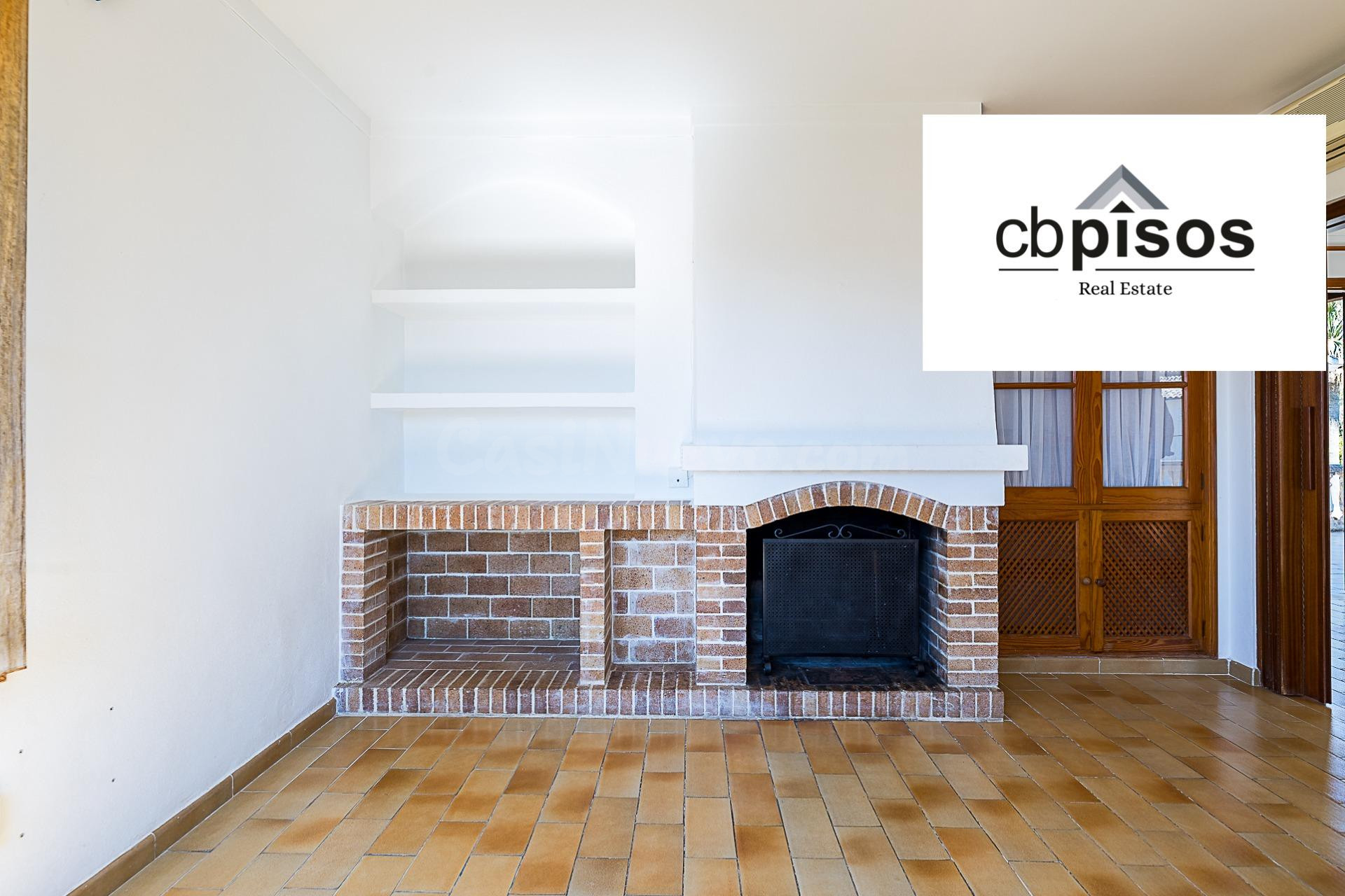 EN VENTA ENCANTADORA VIVIENDA CON JARDÍN, TERRAZ DE 24m2 Y C - foto 3