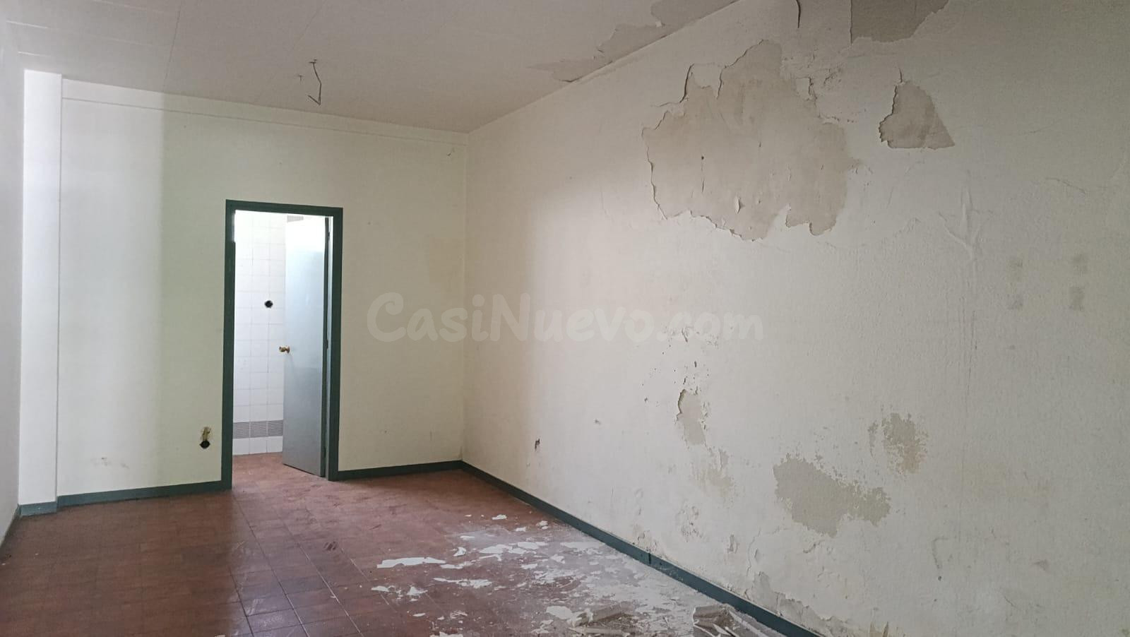 Edificio entero para rehabilitación con local comercial, cin - foto 4