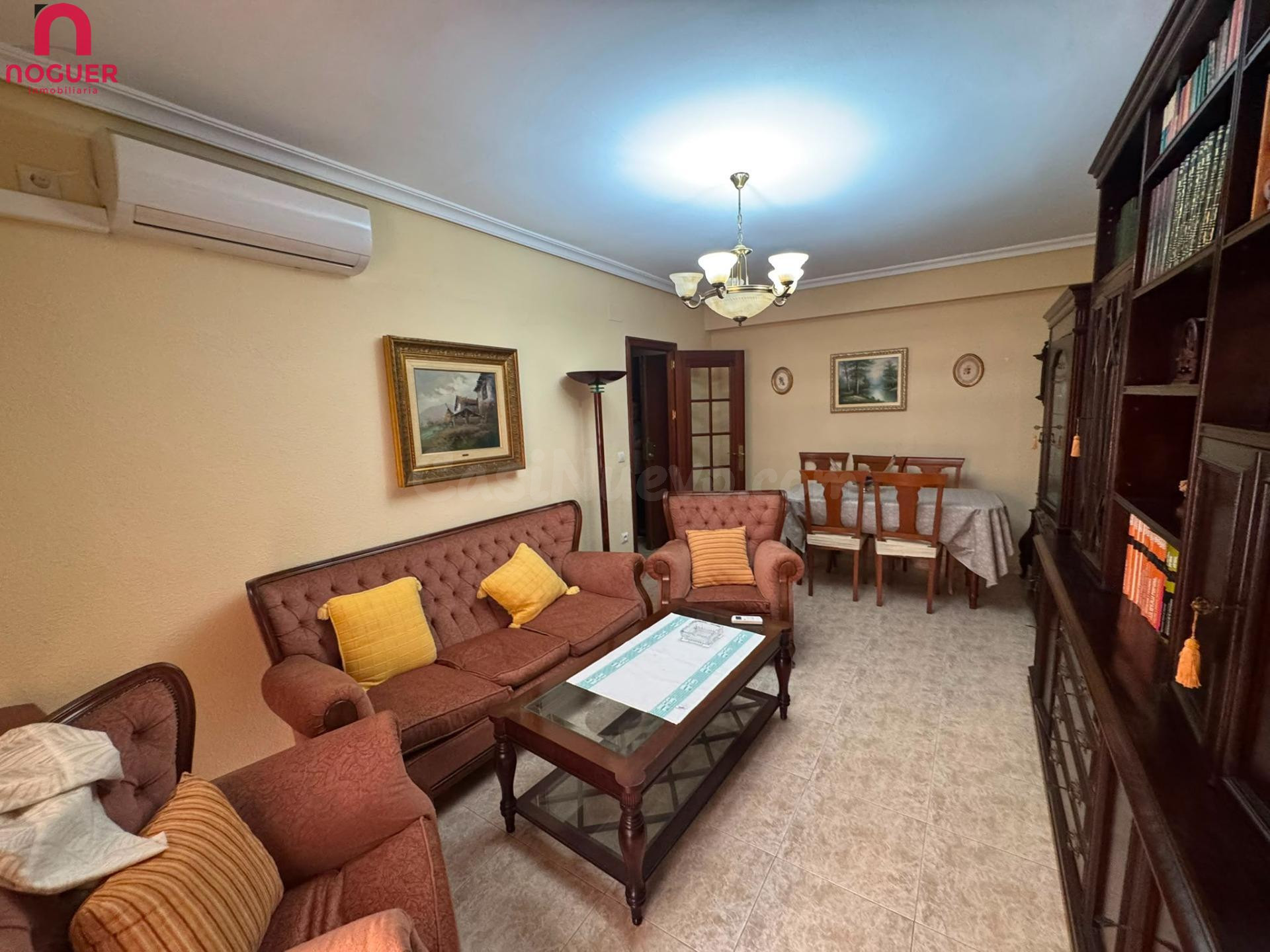 PISO EN VENTA EN LA AV. BARCELONA – LUMINOSO -AMPLIO CON OPC
