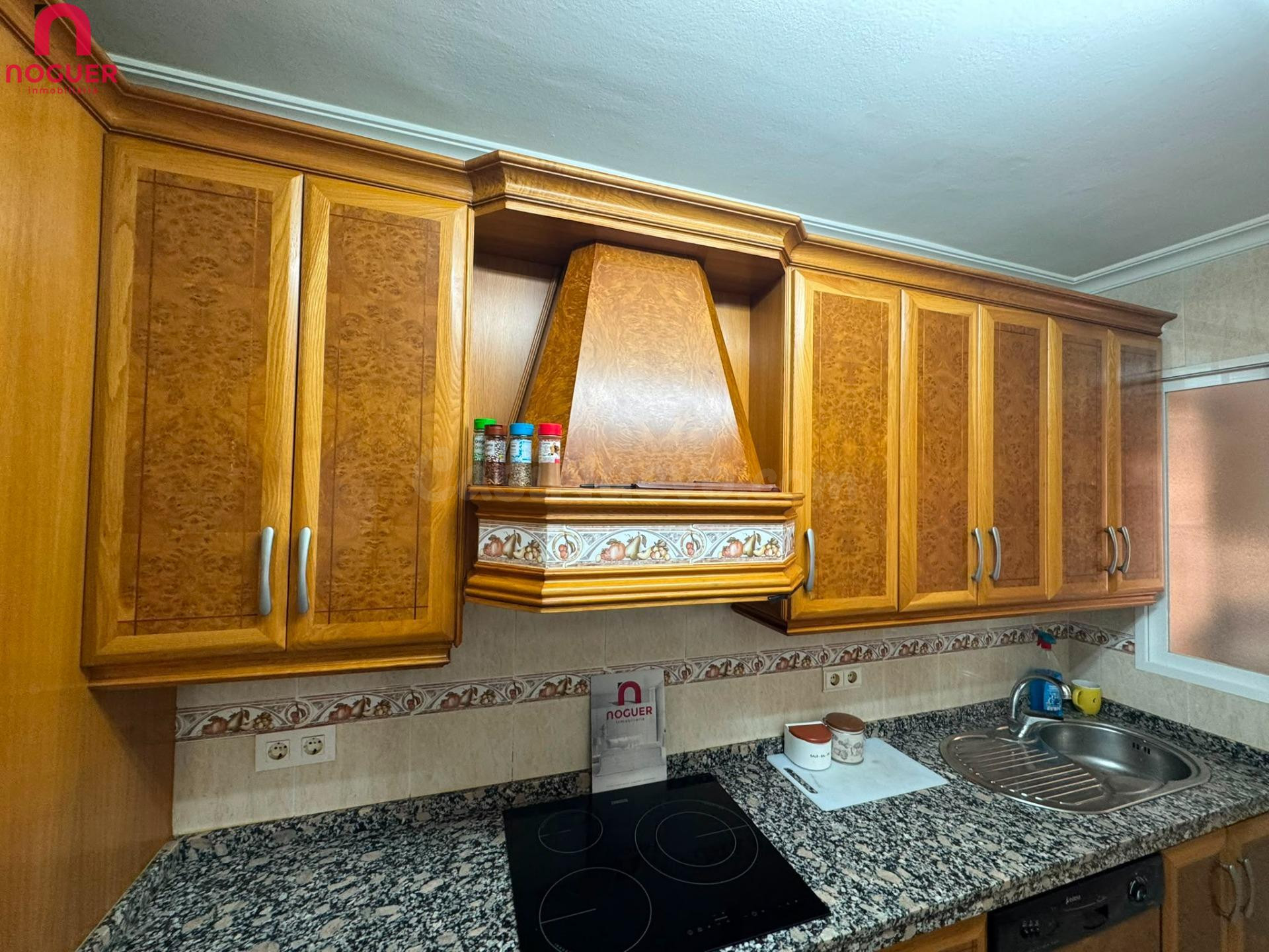 PISO EN VENTA EN LA AV. BARCELONA – LUMINOSO -AMPLIO CON OPC - foto 4