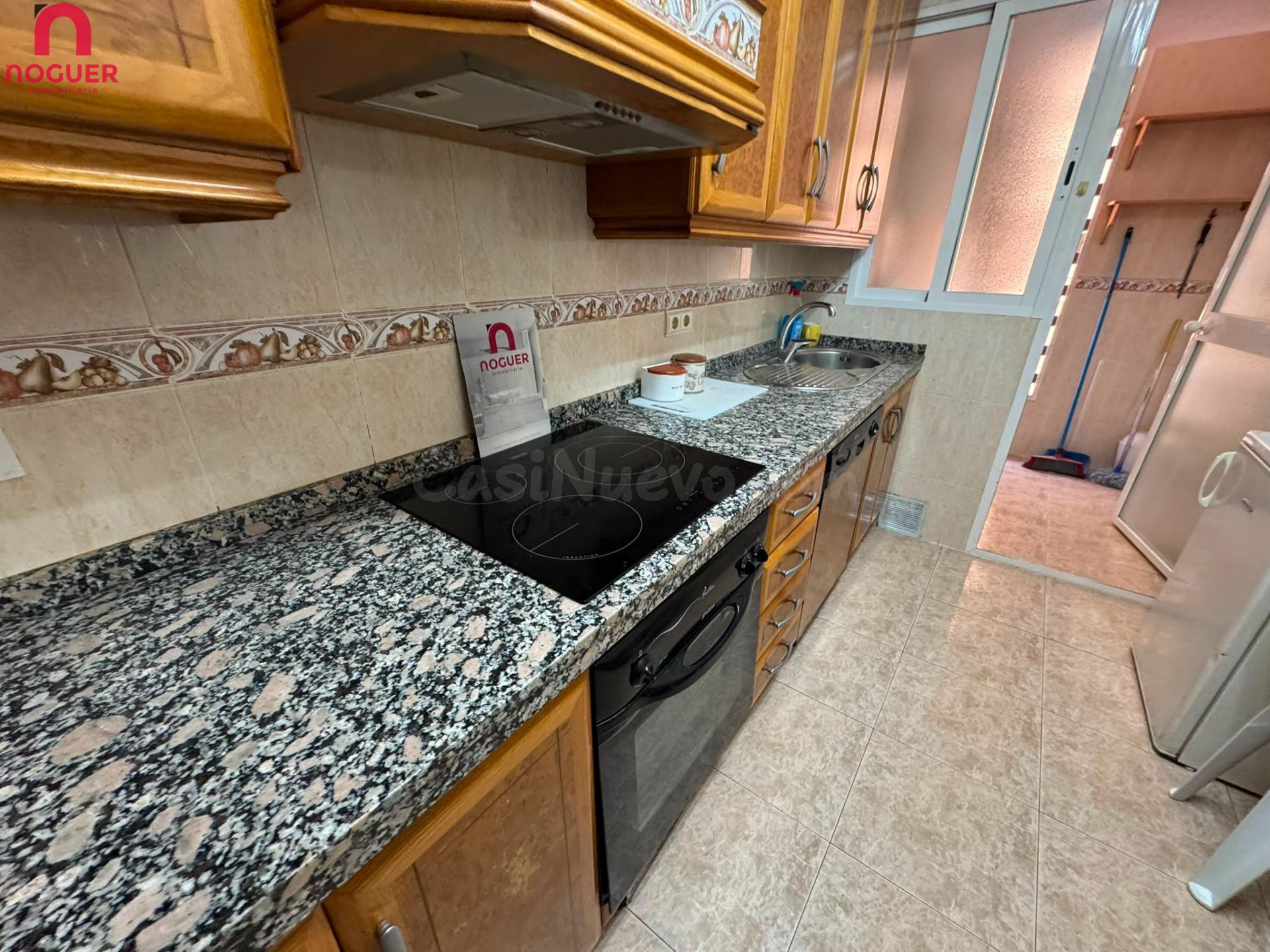 PISO EN VENTA EN LA AV. BARCELONA – LUMINOSO -AMPLIO CON OPC - foto 5