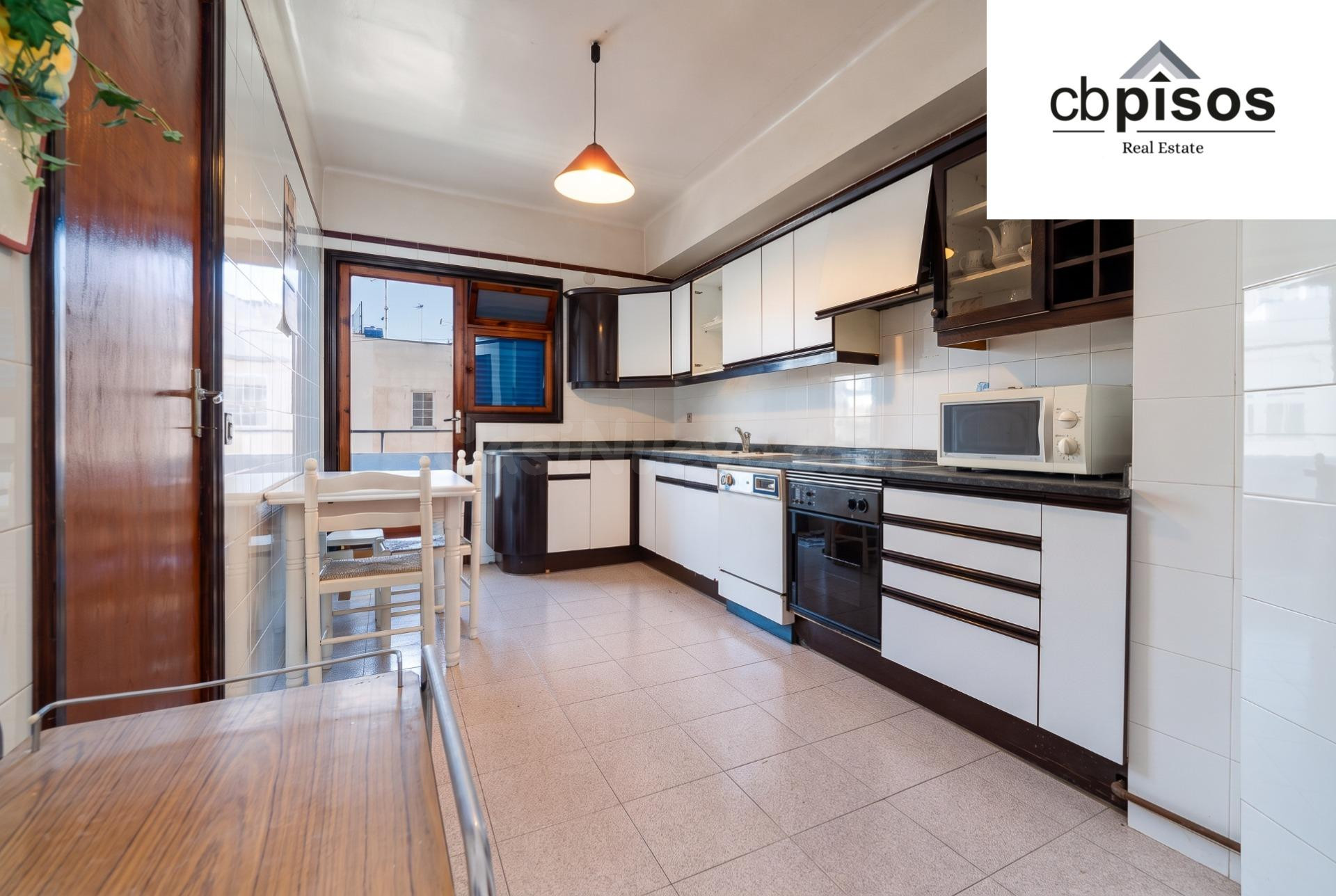 PISO DE 150 M2 EN AUSIÀS MARCH CON 4 habitaciones DOBLES, TE - foto 2
